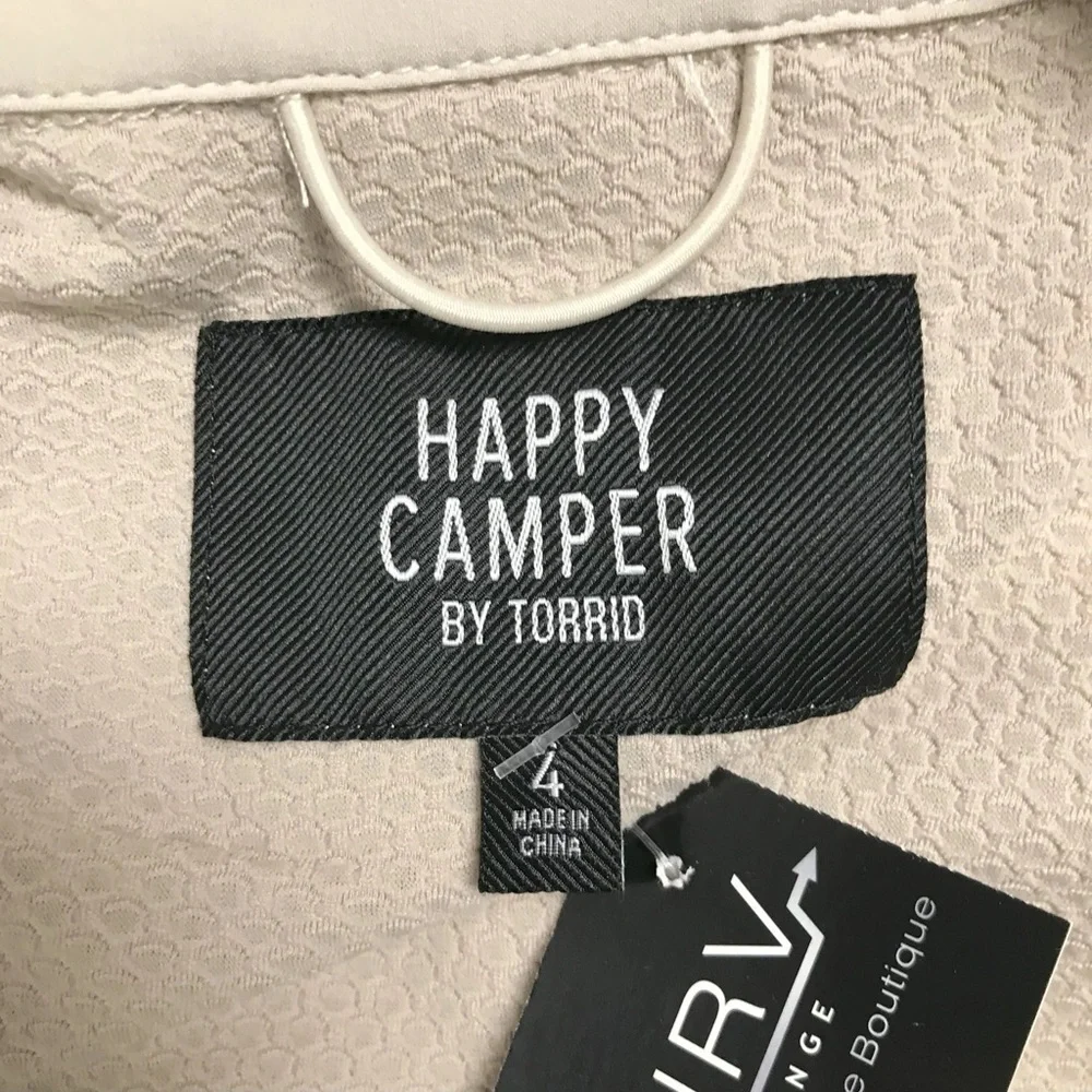 torrid flatters this